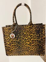 Feline Allure - Image 4