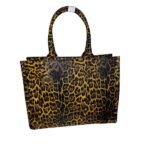 Feline Allure - Image 2